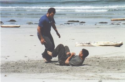 IKnowKungFu.jpg (59388 bytes)