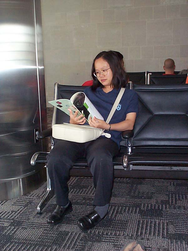 DCP01533 - Xia in Detroit airport